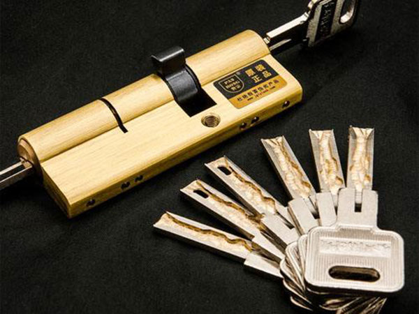 元宝24小时上门开锁公司