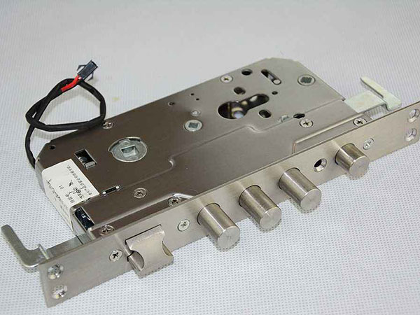 元宝24小时上门开锁公司